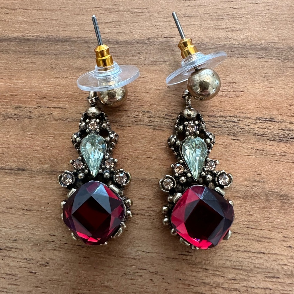 Beautiful red gemstone earrings - costume jewelry